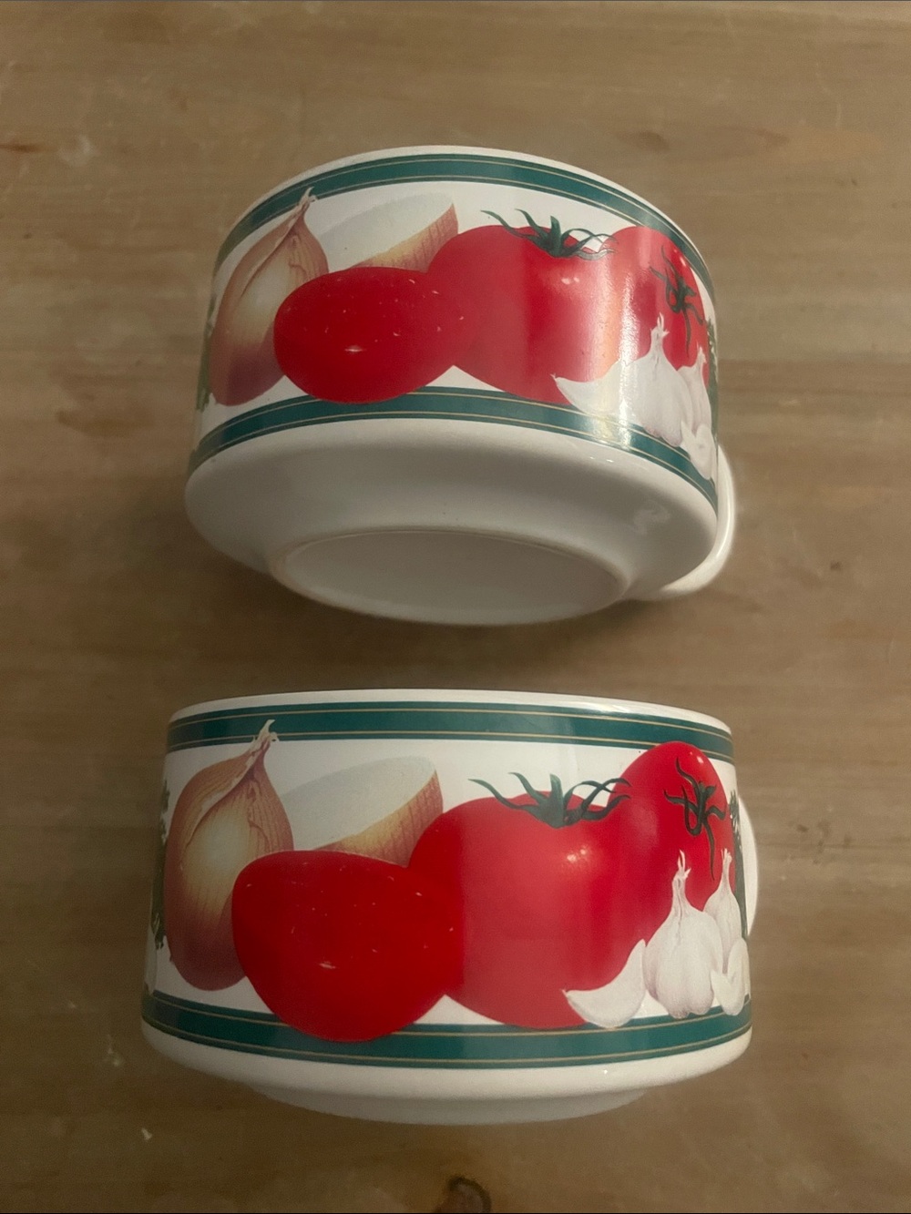 White Ceramic Tomato & Garlic Soup Bowls - Set of 2
